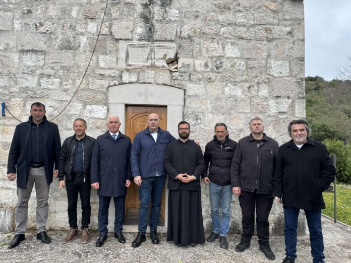 ДЕЛЕГАЦИЈА ВОЈВОДИНЕ У ХЕРЦЕГОВИНИ: ПОДРШКА ОБНОВИ СВЕТИЊА И СРПСКОГ НАРОДА